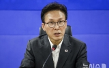 스킨십 늘리는 김민석…선수별 의원 회동으로 당 결속 다지기
