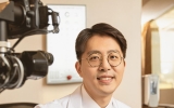 눈도 위협하는 전자담배…황반변성 발병 위험↑