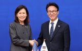 김민석, 스틸 美대사 만나 "자주적 역량 갖추는 과정, 한미동맹에 배치 안 돼"