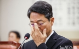 김승원 청문회 14시간 만에 종료…식약처 청탁 부인, 韓겨냥 역공