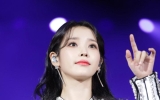 아이유, 기꺼이 멈춰 선 