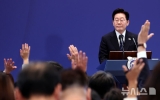 이 대통령 "공소취소, 법·원칙 따라 처리하면 돼…특검 권한 중 기소 사건 처분 조항 삭제 요청"
