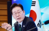 이 대통령 "에너지, 정치 영향 많이 받아…메가투자 성공 위해 녹색시장 선점 필수"