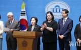 조국혁신당, 공수처에 조희대 고발…"국민 세금 떡값으로 써"